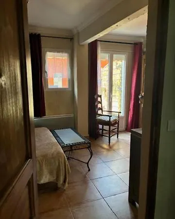 Seville - Mas Saint-louis - Piscine Chauffee Guest house